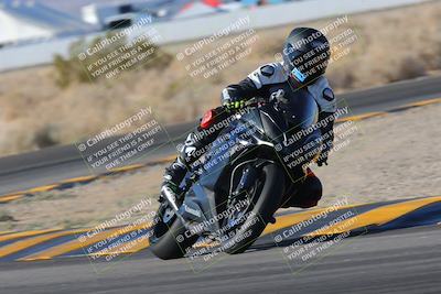 media/Dec-18-2022-SoCal Trackdays (Sun) [[8099a50955]]/Turn 4 (1pm)/